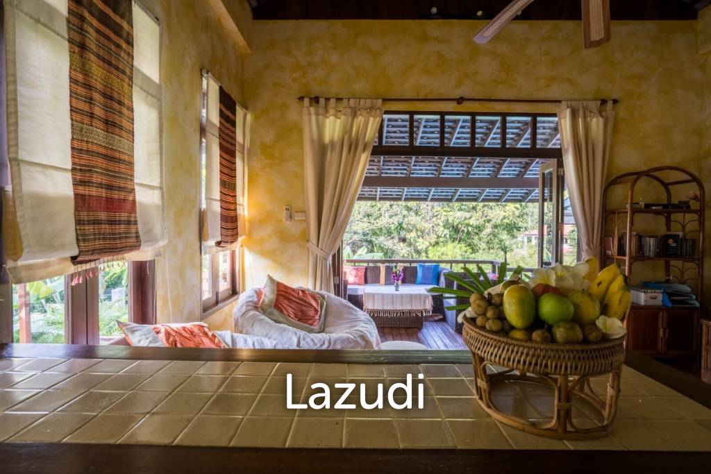 Traditional Pool Villa + Neighbouring Plot