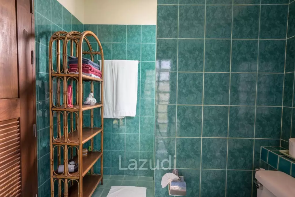 Traditional Pool Villa + Neighbouring Plot
