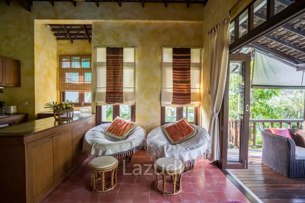 Traditional Pool Villa + Neighbouring Plot