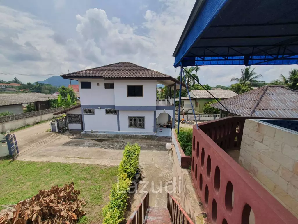 5 Bed 230 SQ.M Property with Several Houses