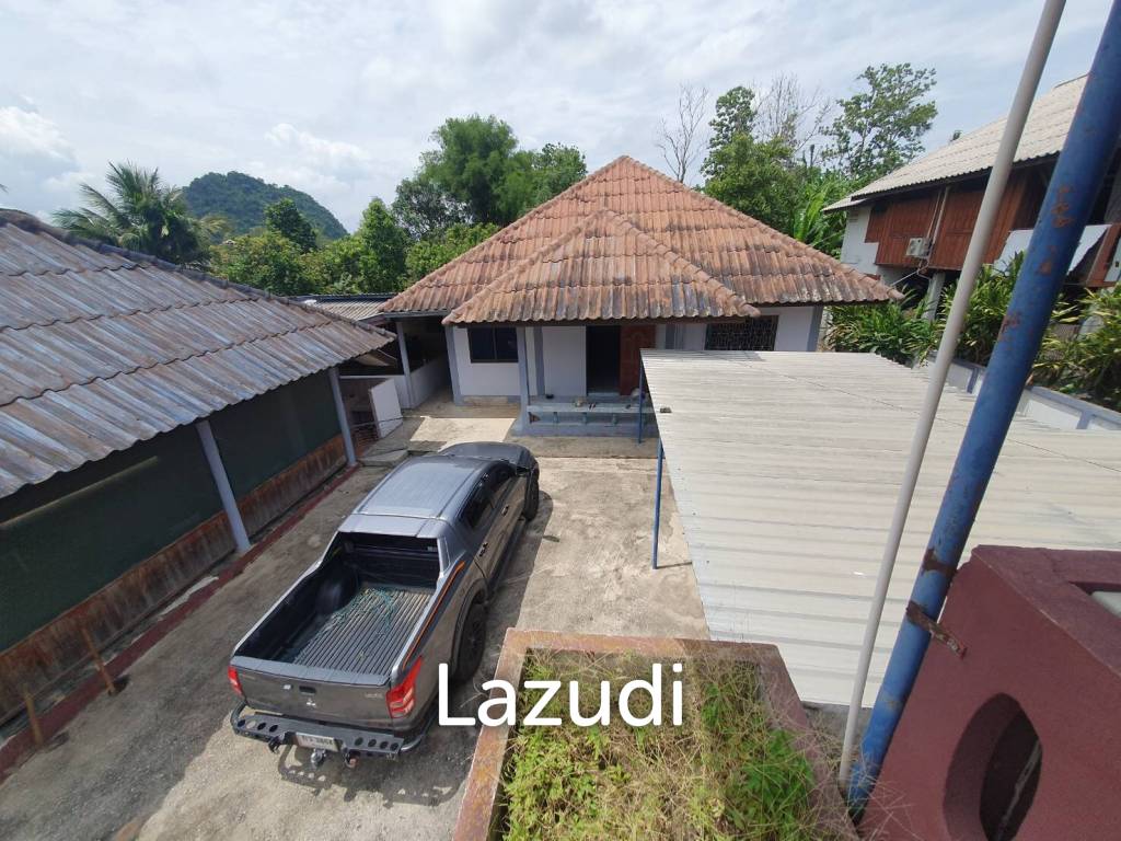 5 Bed 230 SQ.M Property with Several Houses