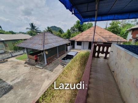 5 Bed 230 SQ.M Property with Several Houses