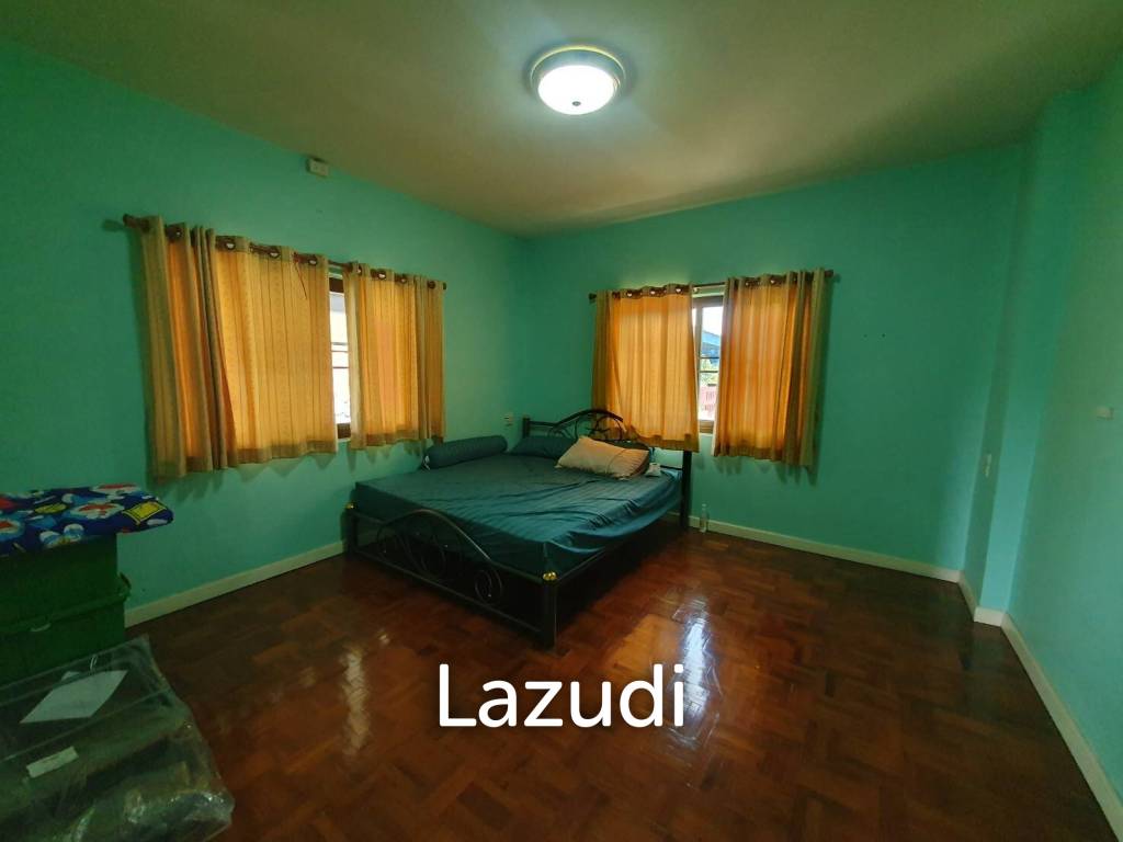 5 Bed 230 SQ.M Property with Several Houses