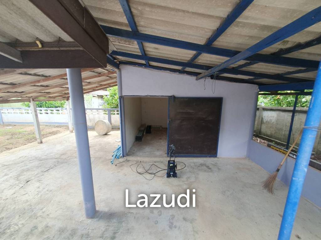 5 Bed 230 SQ.M Property with Several Houses