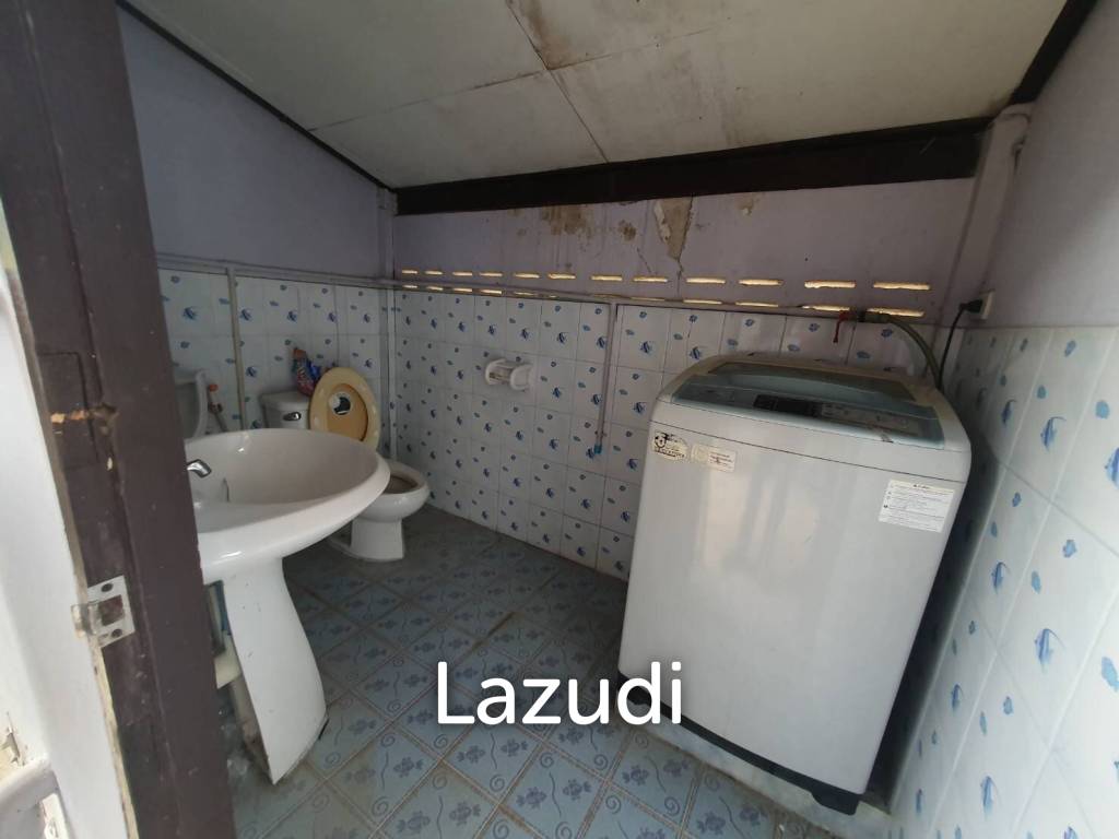 5 Bed 230 SQ.M Property with Several Houses