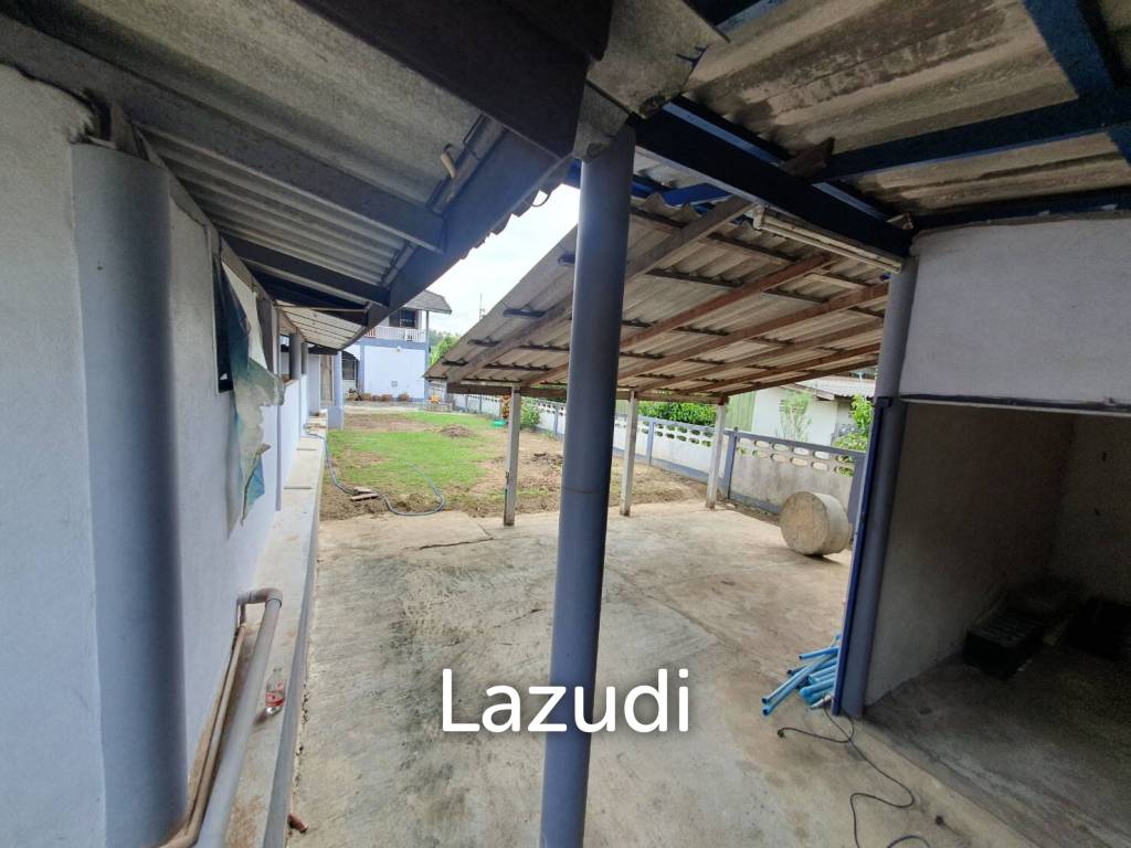 5 Bed 230 SQ.M Property with Several Houses
