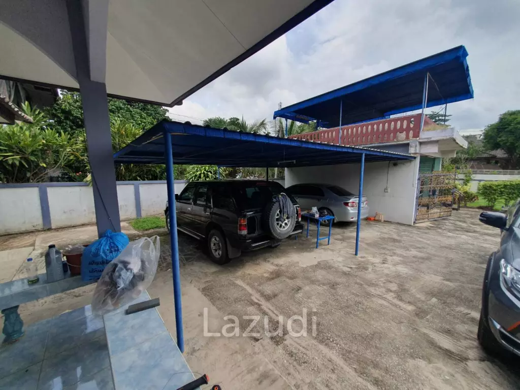 5 Bed 230 SQ.M Property with Several Houses