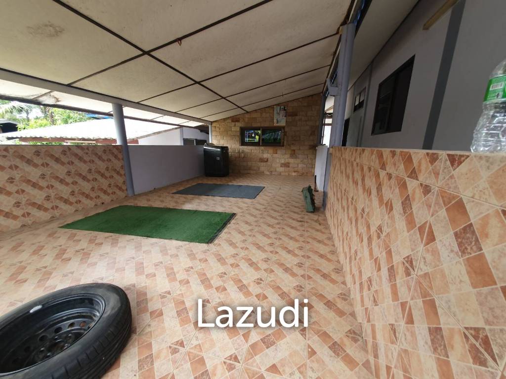 5 Bed 230 SQ.M Property with Several Houses