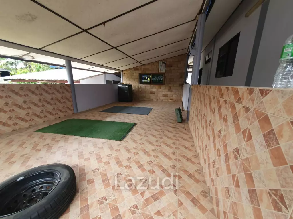 5 Bed 230 SQ.M Property with Several Houses