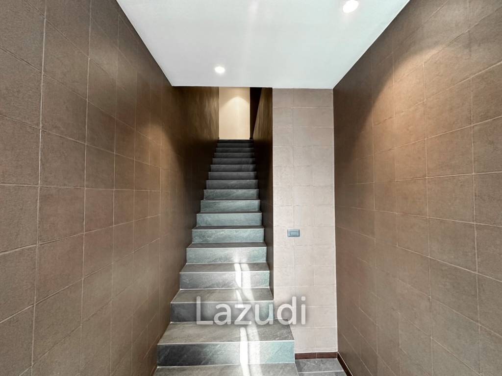 3 Bed 249.93 SQ.M La Citta Delre Thonglor 16