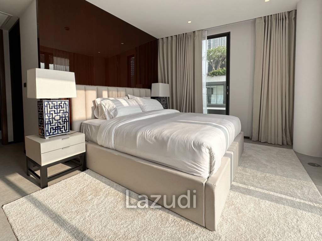 3 Bed 249.93 SQ.M La Citta Delre Thonglor 16