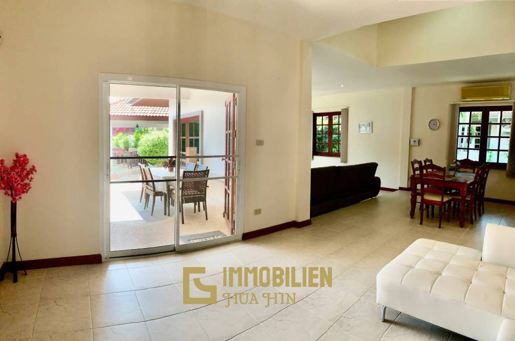 Orchid Palm Homes 2 : 4 Bedroom Pool Villa On Soi 102