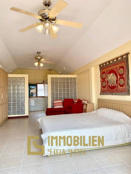 Orchid Palm Homes 2 : 4 Bedroom Pool Villa On Soi 102