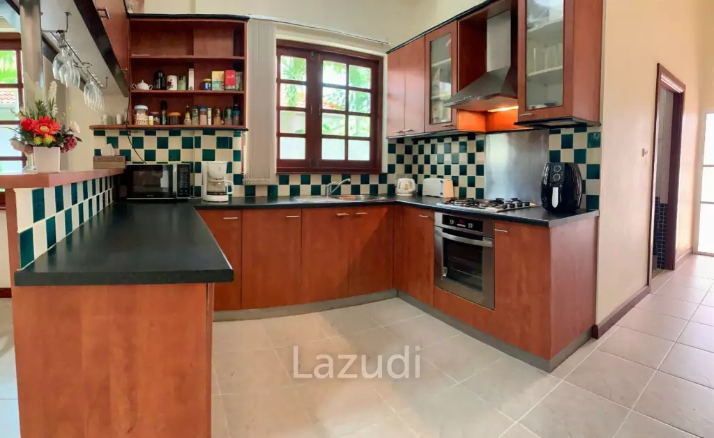 Orchid Palm Homes 2 : 4 Bedroom Pool Villa On Soi 102