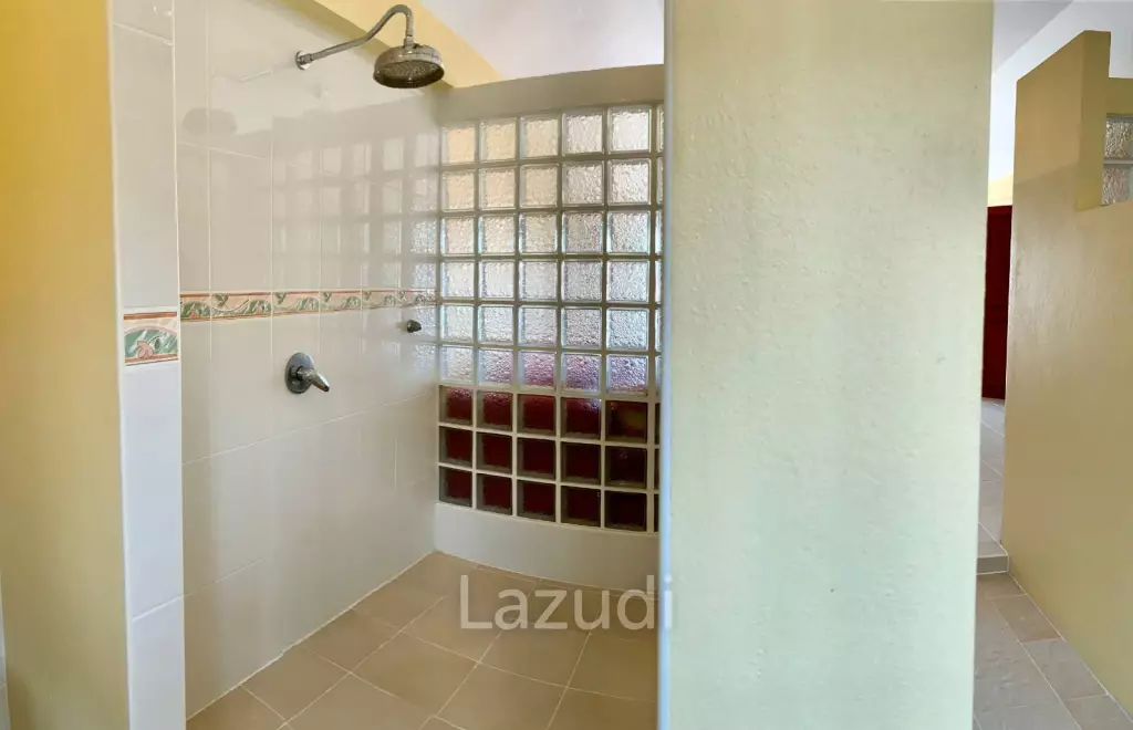 Orchid Palm Homes 2 : 4 Bedroom Pool Villa On Soi 102