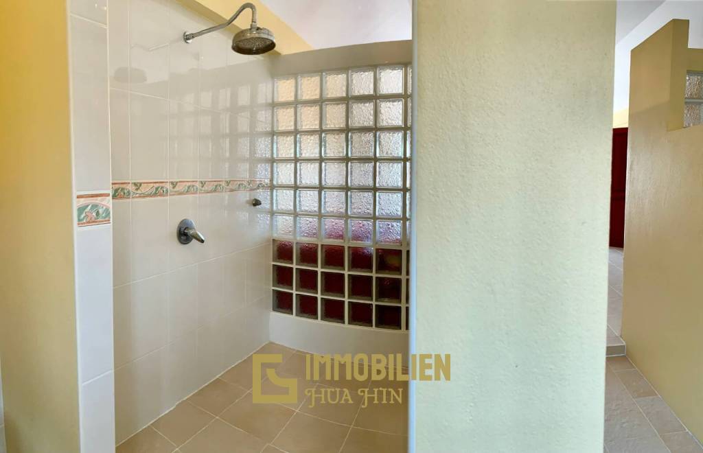 Orchid Palm Homes 2 : 4 Bedroom Pool Villa On Soi 102