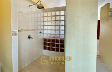 Orchid Palm Homes 2 : 4 Bedroom Pool Villa On Soi 102