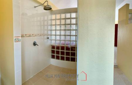 Orchid Palm Homes 2 : 4 Bedroom Pool Villa On Soi 102