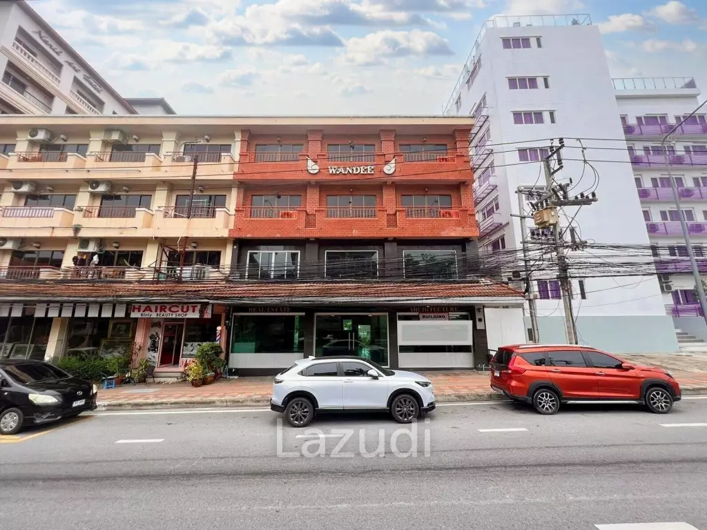 This is a three- storey building four-story property offering a distinct separation for tenants