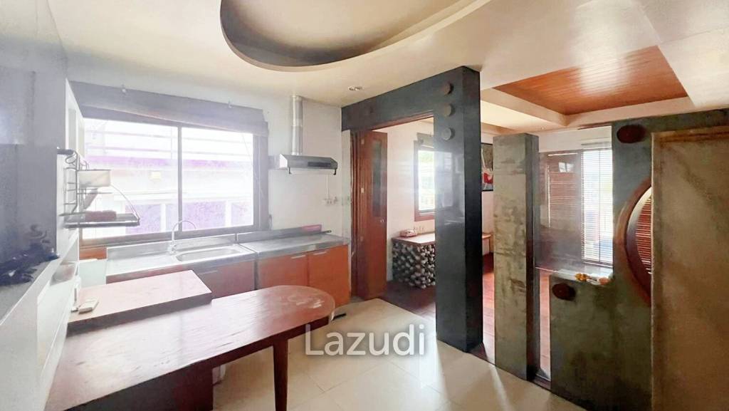 This is a three- storey building four-story property offering a distinct separation for tenants