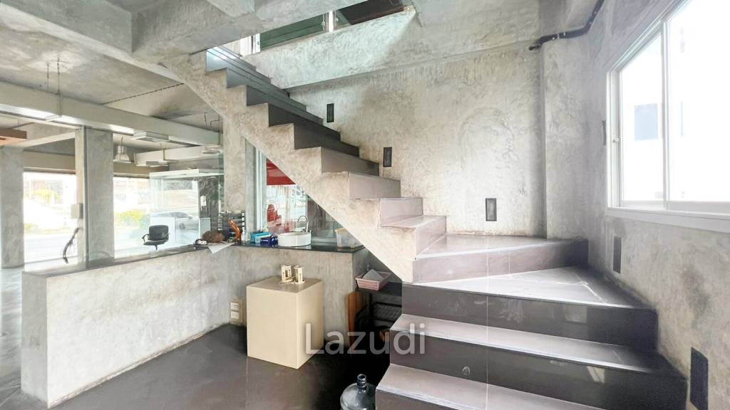This is a three- storey building four-story property offering a distinct separation for tenants