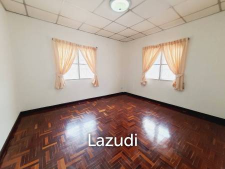 4 Bed 250 SQ.M. The 2 Storey Cozy House
