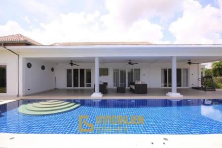 Mali Residence: 3 Schlafzimmer Pool Villa mit atemberaubendem Blick auf den Sonnenuntergang