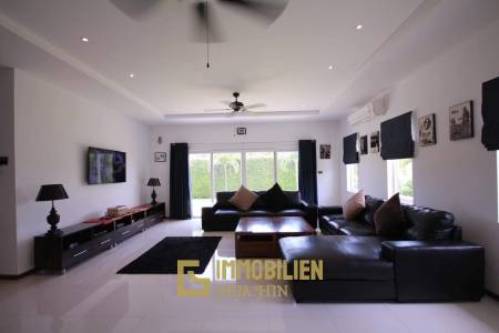 Mali Residence: 3 Schlafzimmer Pool Villa mit atemberaubendem Blick auf den Sonnenuntergang