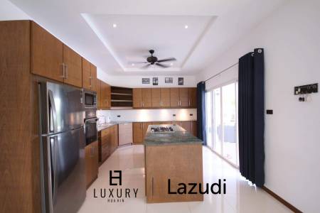 Mali Residence : 3 Bedroom Pool Villa With Amazing Sunset View