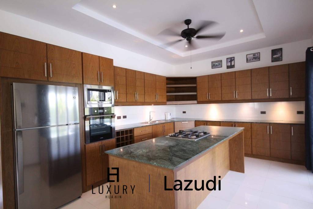 Mali Residence : 3 Bedroom Pool Villa With Amazing Sunset View