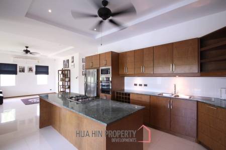 Mali Residence : 3 Bedroom Pool Villa With Amazing Sunset View