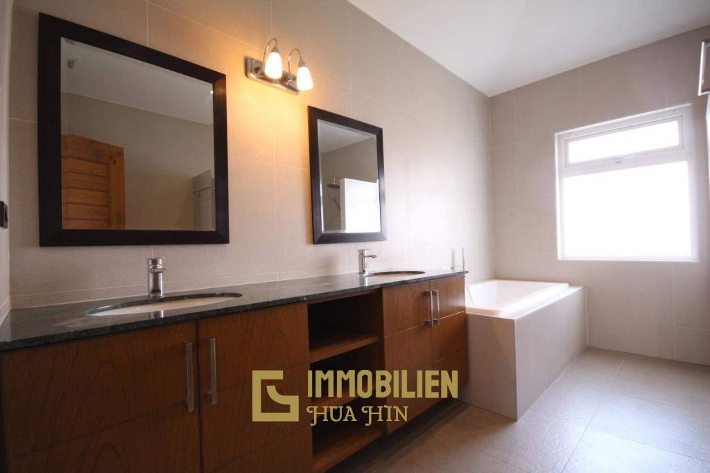 Mali Residence: 3 Schlafzimmer Pool Villa mit atemberaubendem Blick auf den Sonnenuntergang
