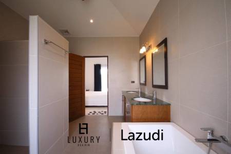 Mali Residence : 3 Bedroom Pool Villa With Amazing Sunset View