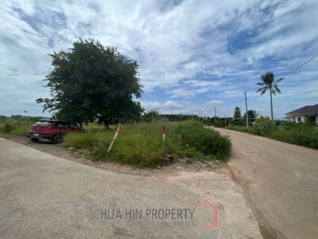 Charming Single-storey  Villa : 2 bed Nestled in the serene area