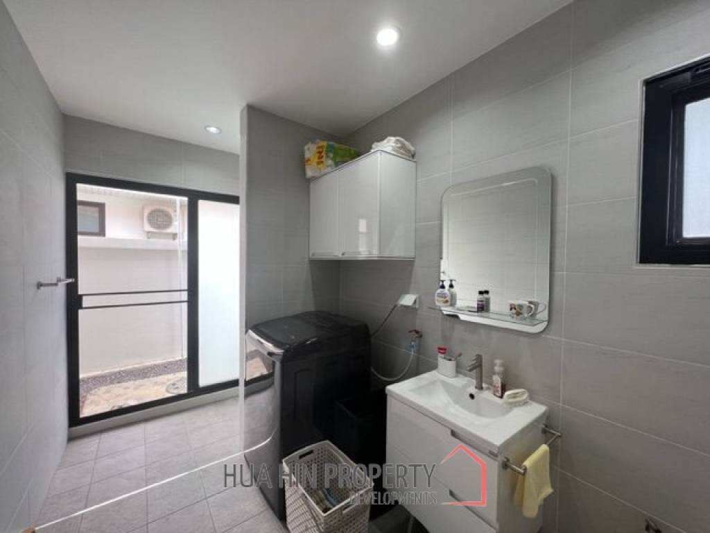 Charming Single-storey  Villa : 2 bed Nestled in the serene area