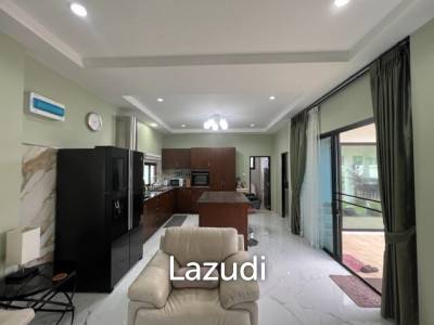Charming Single-storey  Villa : 2 bed Nestled in the serene area