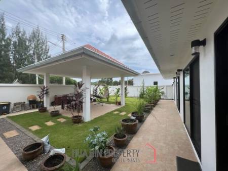 Charming Single-storey  Villa : 2 bed Nestled in the serene area