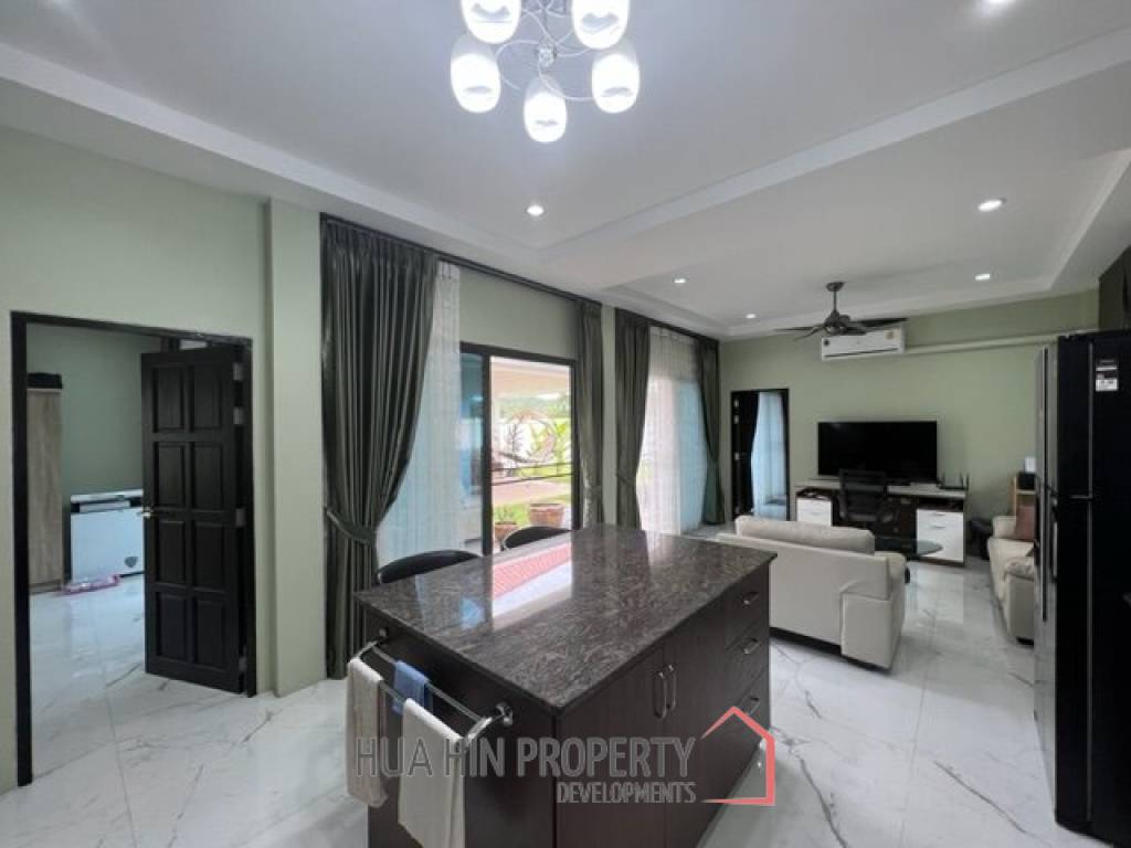 Charming Single-storey  Villa : 2 bed Nestled in the serene area
