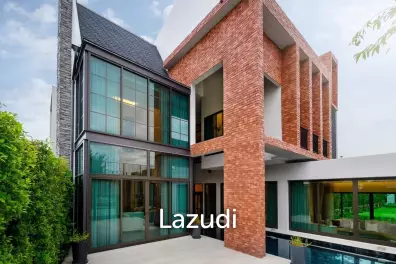 5 Bed 6 Bath 452.8 SQ.M The Britt Chiangmai