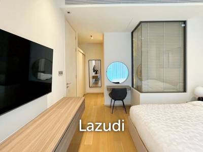 1 Bed 1 Bath 53 SQ.M The Strand Thonglor