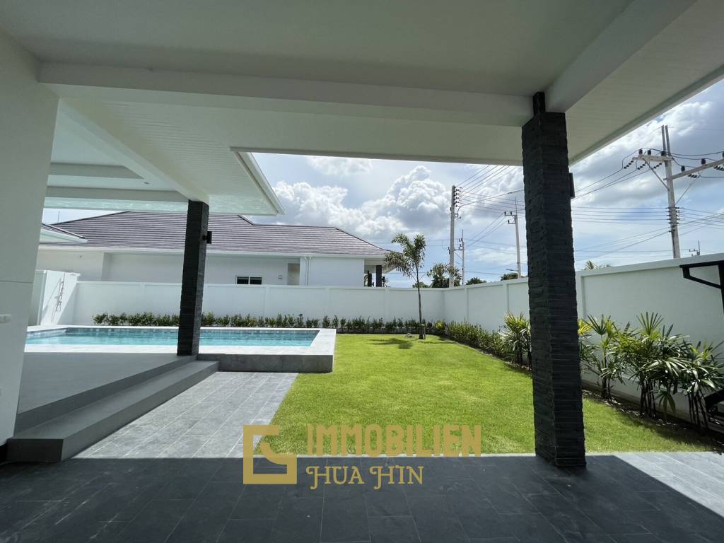 3 Bed 3 Bath 194.13 SQ.M Aria 3 Hua Hin