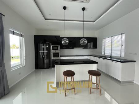 3 Bed 3 Bath 228.26 SQ.M Aria 3 Hua Hin