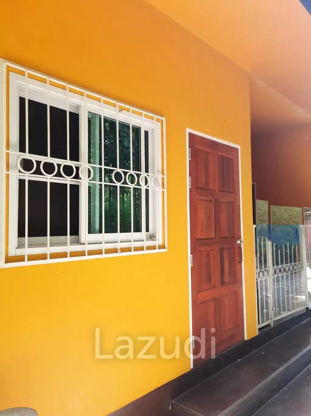 3 Bedrooms Beautiful House/Farm for Sale