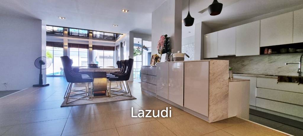 4 Beds 3 Baths 212 SQ.M. Pattaya Lagoon Resort