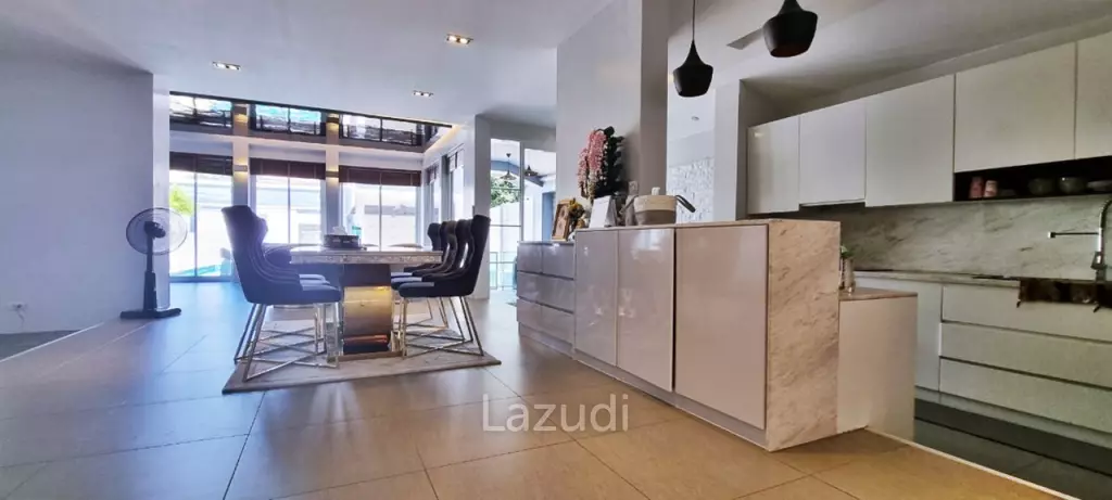 4 Beds 3 Baths 212 SQ.M. Pattaya Lagoon Resort