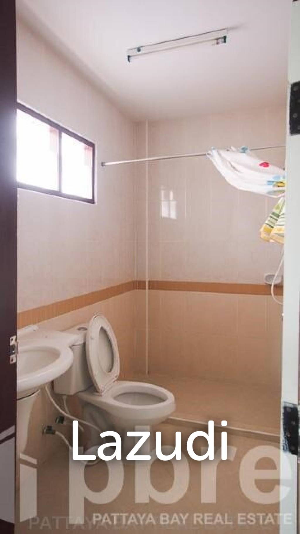 Double Shop House For Sale In Pattaya East