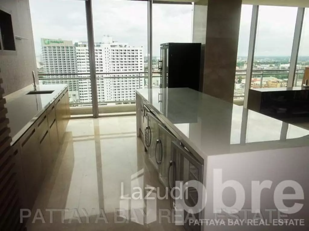5 Bed 9 Bath 960 SQ.M Penthouse at Northshore