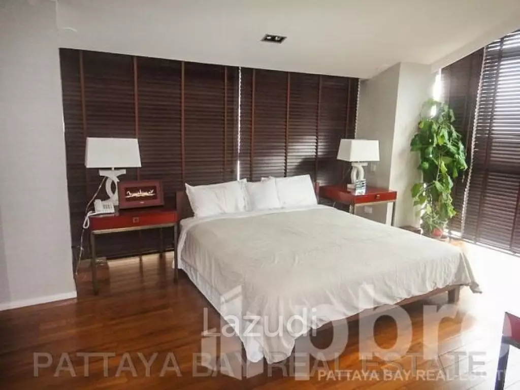 5 Bed 9 Bath 960 SQ.M Penthouse at Northshore