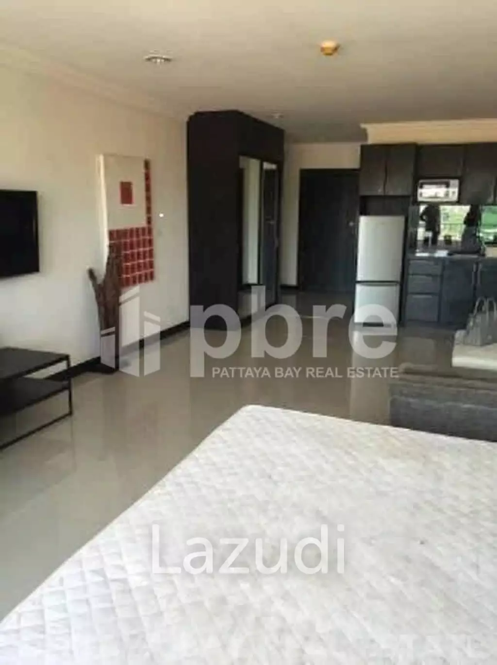 Studio 1 Bath 45 SQ.M Platinum Suites Condo