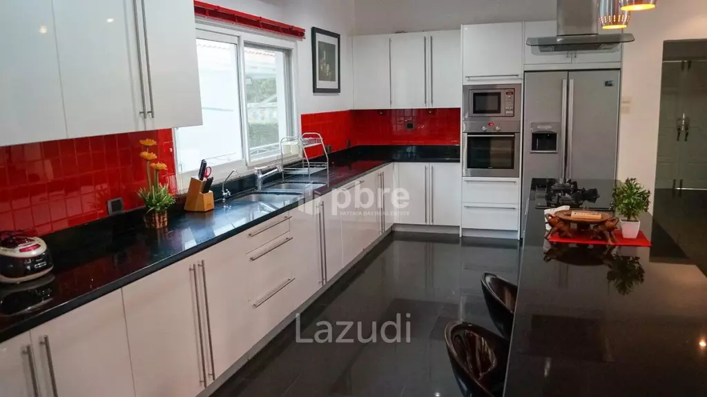 Miami Pool Villa For Sale